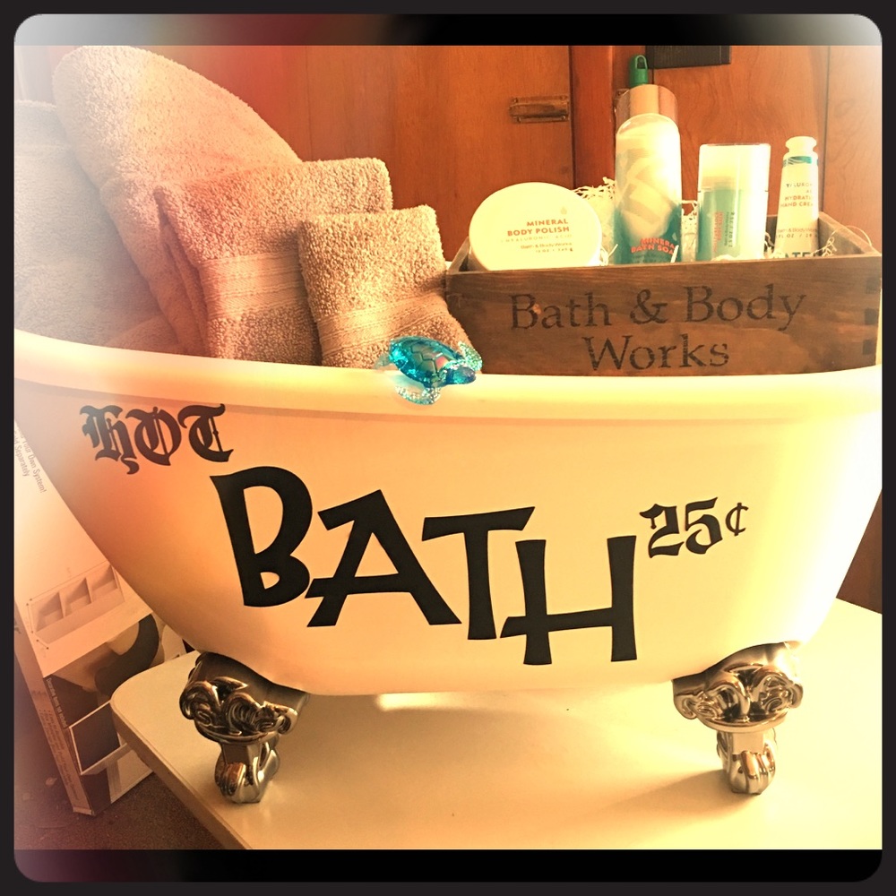 Bath and Body Works-4 piece bundle.